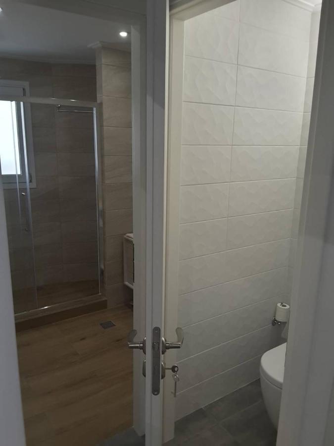 Seaview Apartment In Theheart Of Loutraki Exteriör bild